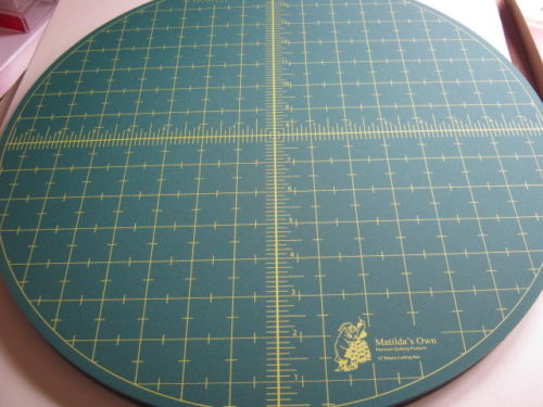 Self Healing Rotating Cutting Mat Round 15 38 Cms