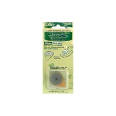 Clover 28mm Blades for Rotary Cutter 5 Pieces - Image of 28mm blades in packaging