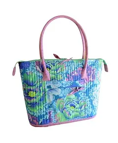 Perfectly Practical Bag Pattern AT626 by Aunties Two - Completed bag using pastel swirl fabric