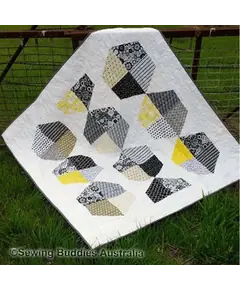 Honeycomb Quilt - by Zoe Clifton